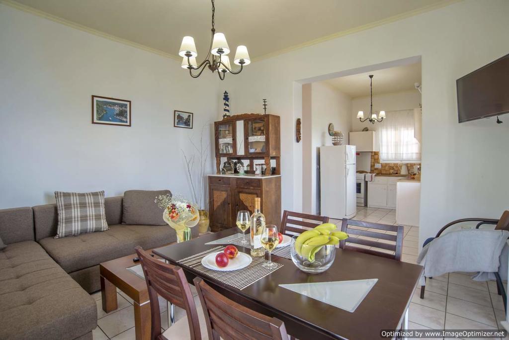 Christos Apartments & Studios Paxos Екстер'єр фото