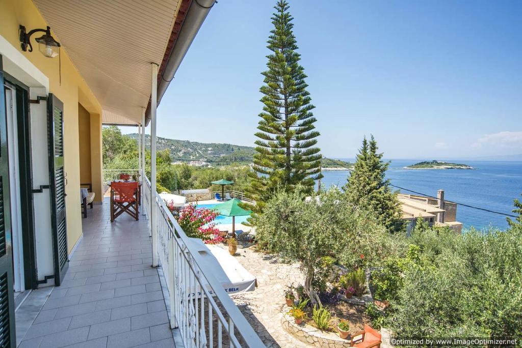 Christos Apartments & Studios Paxos Екстер'єр фото